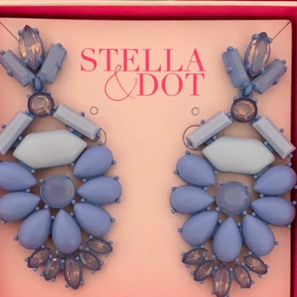 Stella & Dot | Heck Yes!🦄🧞‍♀️Lavender Statement Earrings - Picture 11 of 11